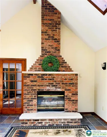 Double sided propane fireplace