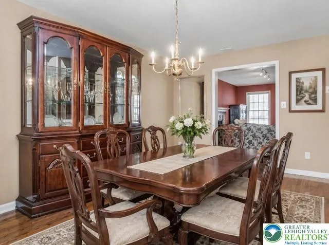 Dining room virtually staged