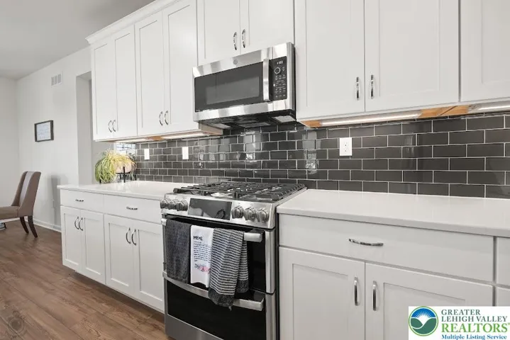 Upgraded Stainless Appliances.