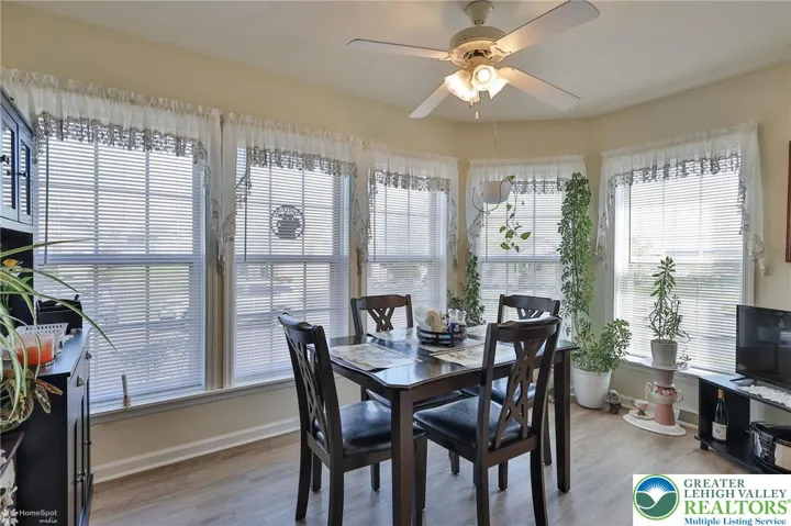 Bright eat in area right off the kitchen