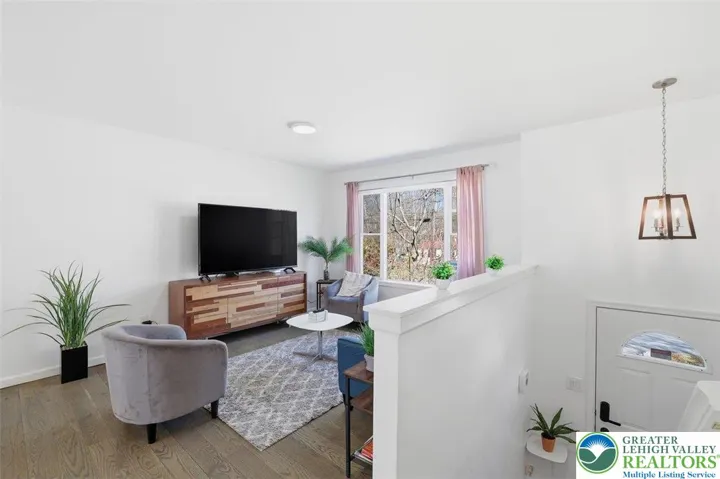 Front Entrance/Living Room
