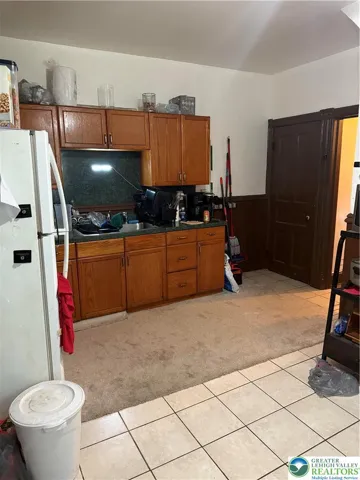 713 Kitchen