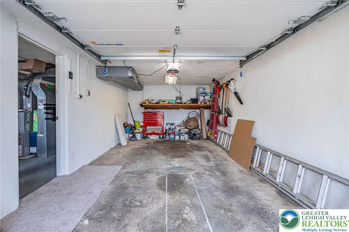 1-car garage