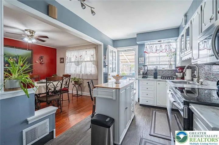 Kitchen is open to Dining Room