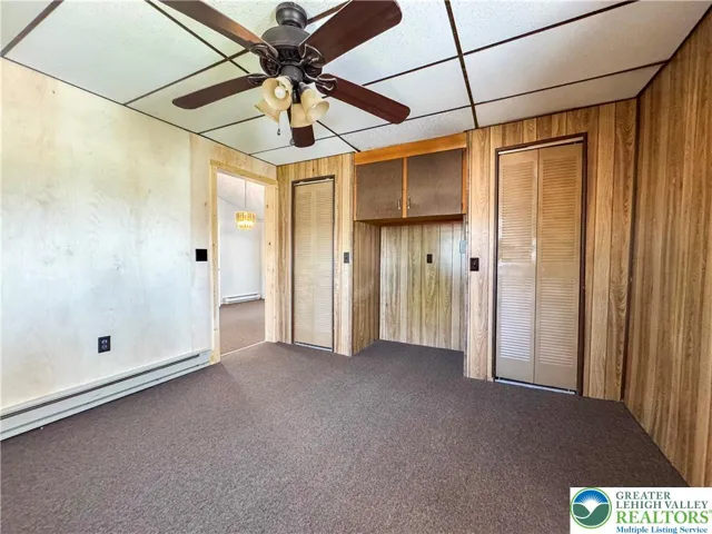 Walk-Thru Bedroom (Rear Side)