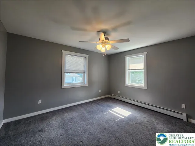 4400