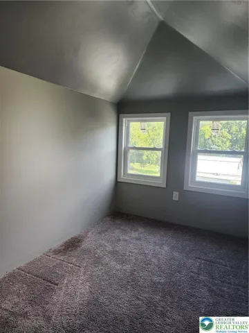 4400