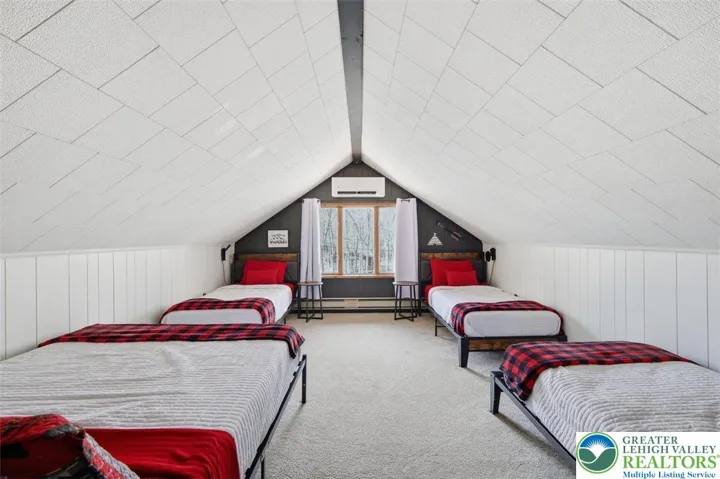 Bedroom-Upper Level