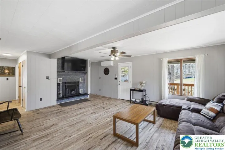 Living Room/Side Entrance