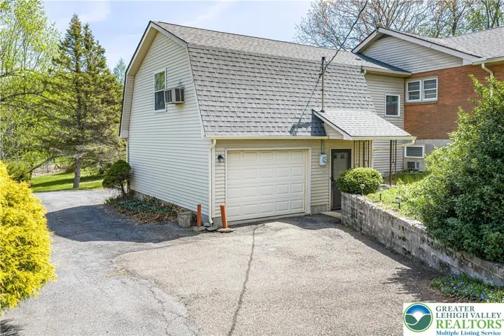 Apartment Entrance & Garage