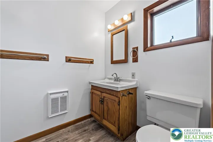Full First Floor Bathroom