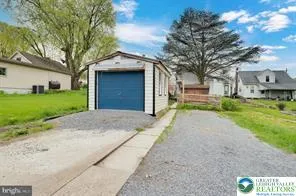 Parking Pad and Garage