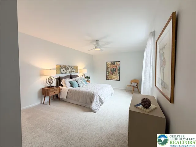 Upstairs bedroom.