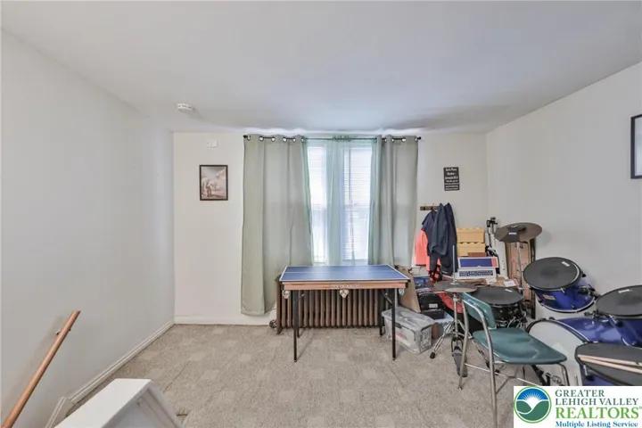 2nd Floor Foyer