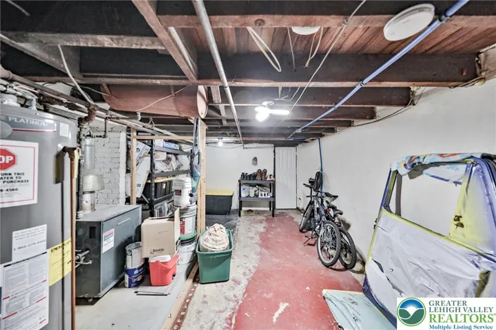 Family Room Leading to Kitchen