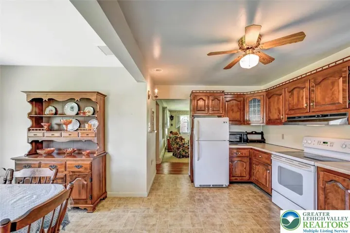 Meticulously Maintained Kitchen