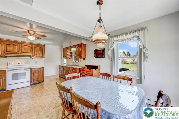 Sun-Filled Country Kitchen w/ Yard View