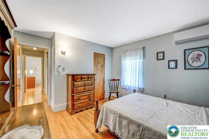 1st Floor Primary Bedroom