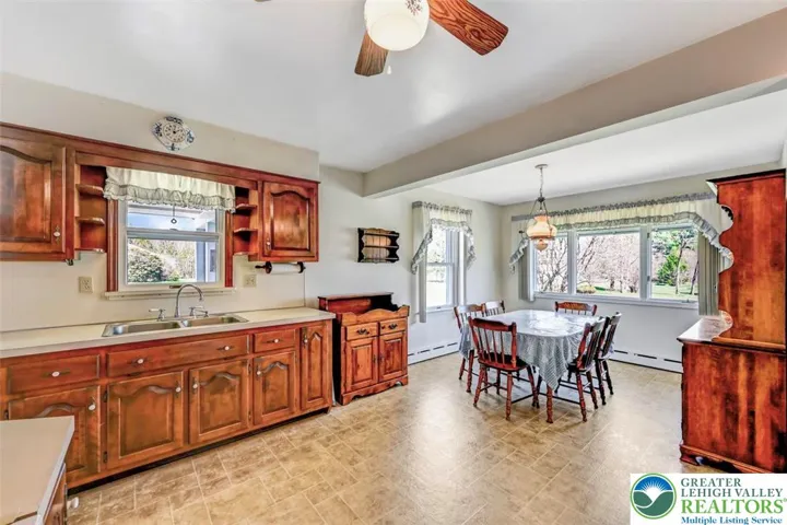 Spacious Kitchen & Dining Areas