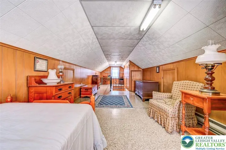 3rd Bedroom w/ Abundant Storage Closets