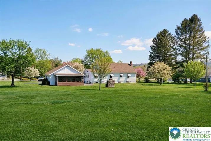 Rear Garage & Home View