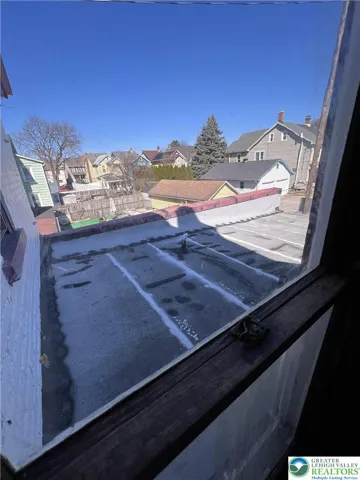 2nd floor roof view