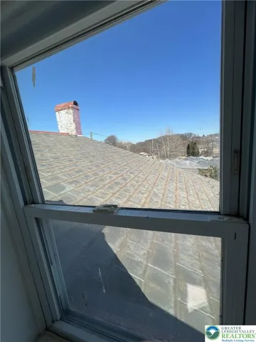 third floor roof view