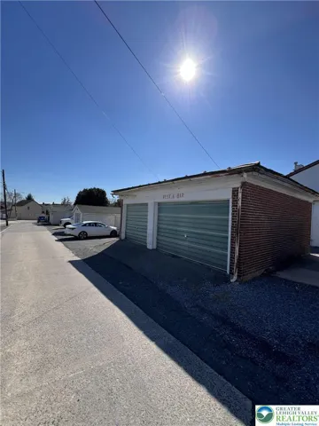 detached two car garage