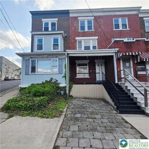 784 & 782 S 8th street