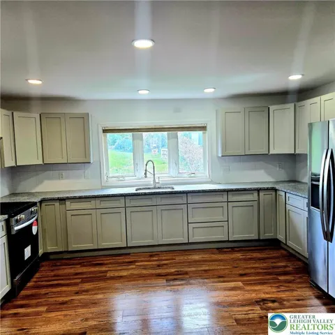 Unit 1 Kitchen
