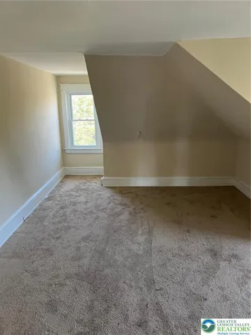 office/ hobby room