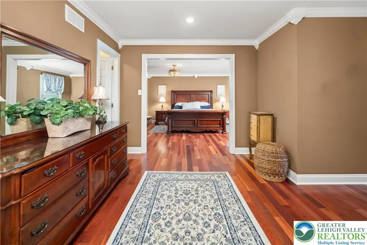 From the main BR area, you enter a lovely dressing room.