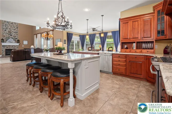 Large island with seating and room for the cook!