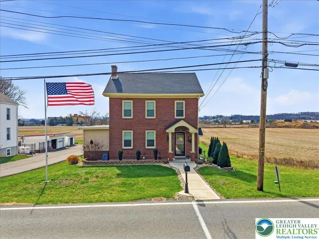 Flag is virtually staged