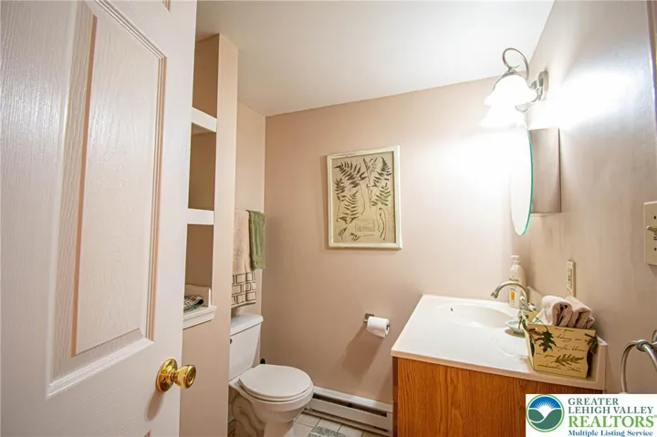 Lower Level Full Bathroom
