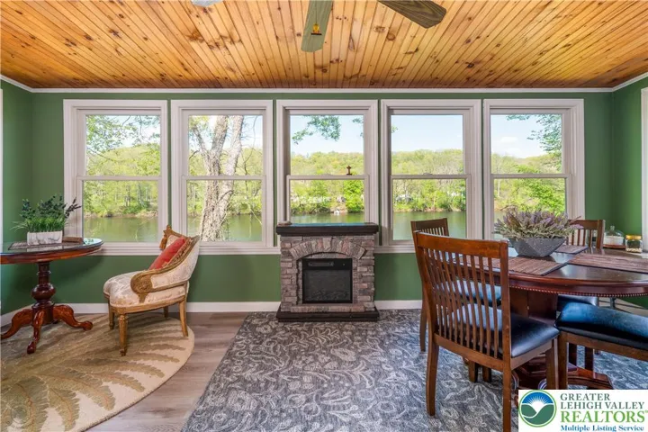 Sunroom River View