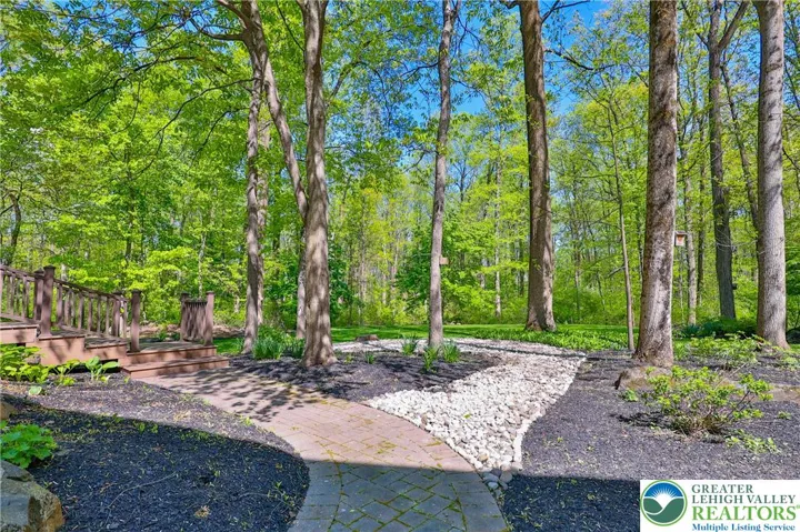 Side yard walkway from lower level of the detached garage