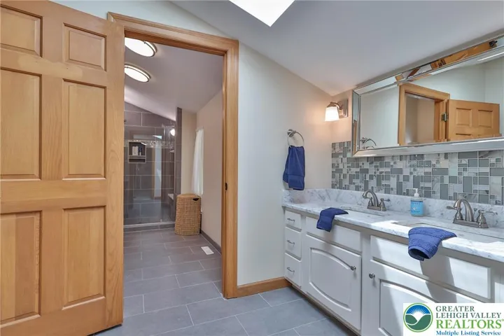 Entry to primary bathroom