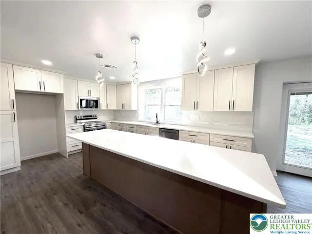 Island with Pendant Lighting