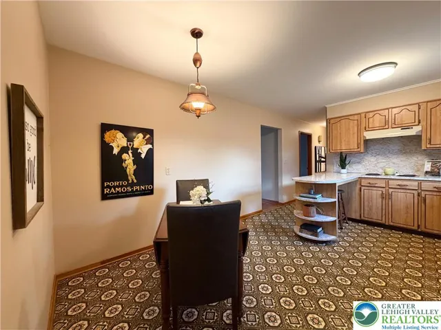 Can accommodate a much larger table.