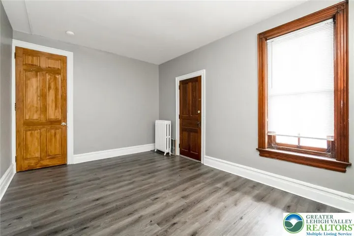 2nd level living room
