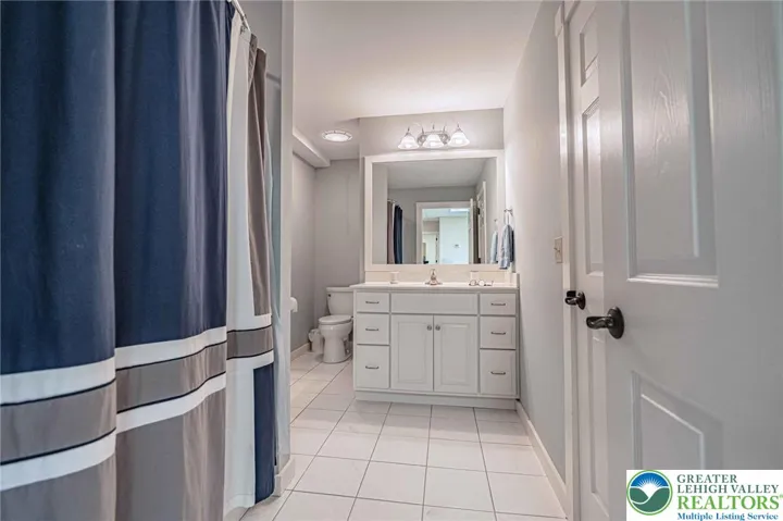 Lower Level Full Bath