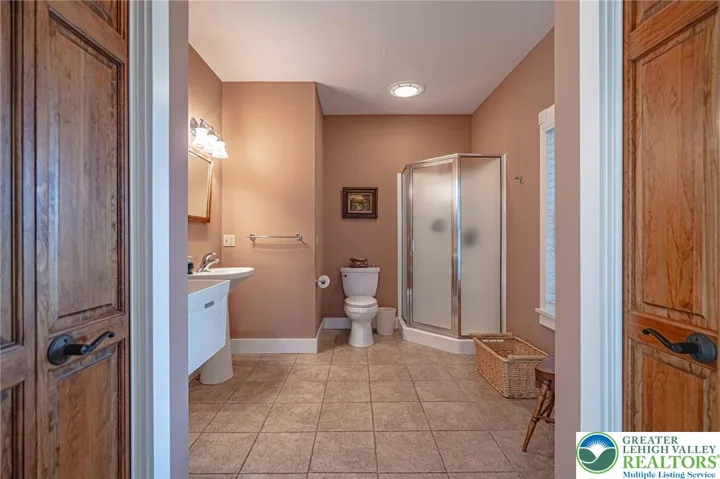 Full Bath off Mudroom