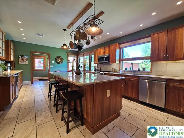 Kitchen island