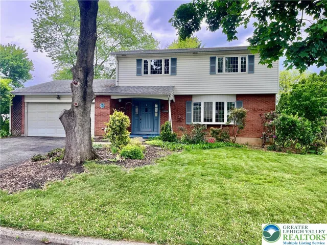 In-law suite with handicapped bathroom, 5 bedrooms, East Penn Schools