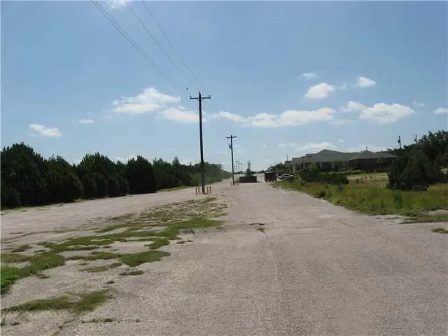 Photo 4 of 69 DAWN DR