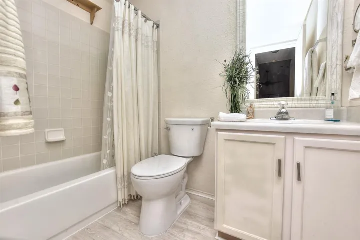 163 Prairie Springs Loop, Georgetown, Texas 78626