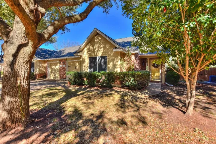 163 Prairie Springs Loop, Georgetown, Texas 78626