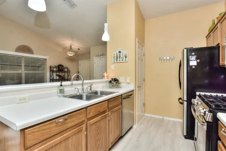 163 Prairie Springs Loop, Georgetown, Texas 78626