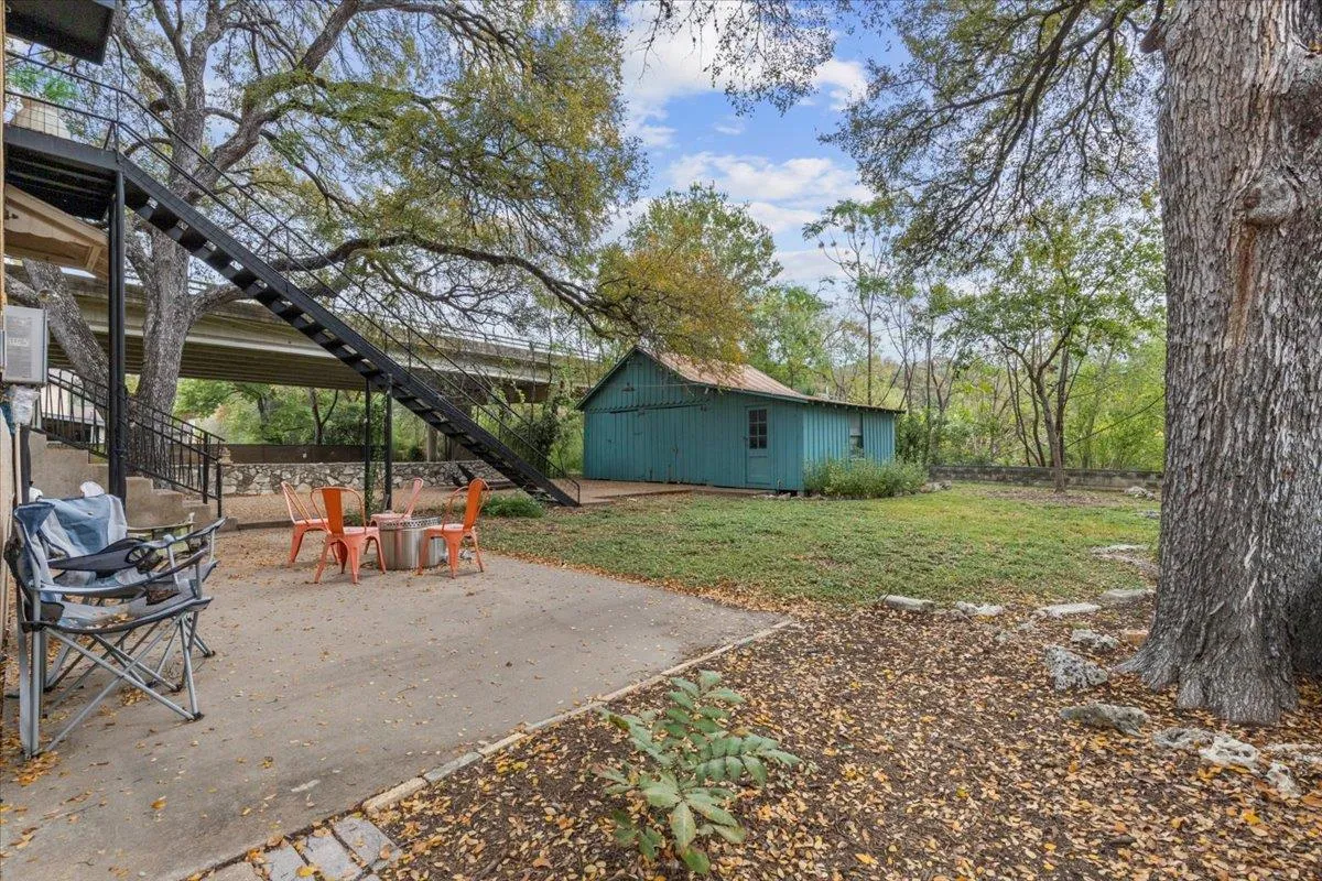 Photo 3 of 1509 PARKWAY NONE